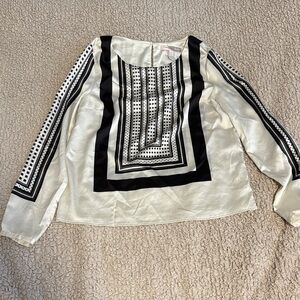 Forever 21 Black and Cream Geometric Blouse